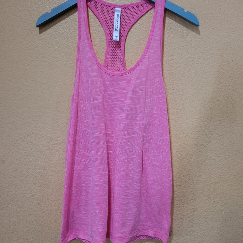 Uniquely Lorna jane top